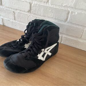 Vintage Rare Asics Black and White wrestling Athletic Shoes men Sz 9.5